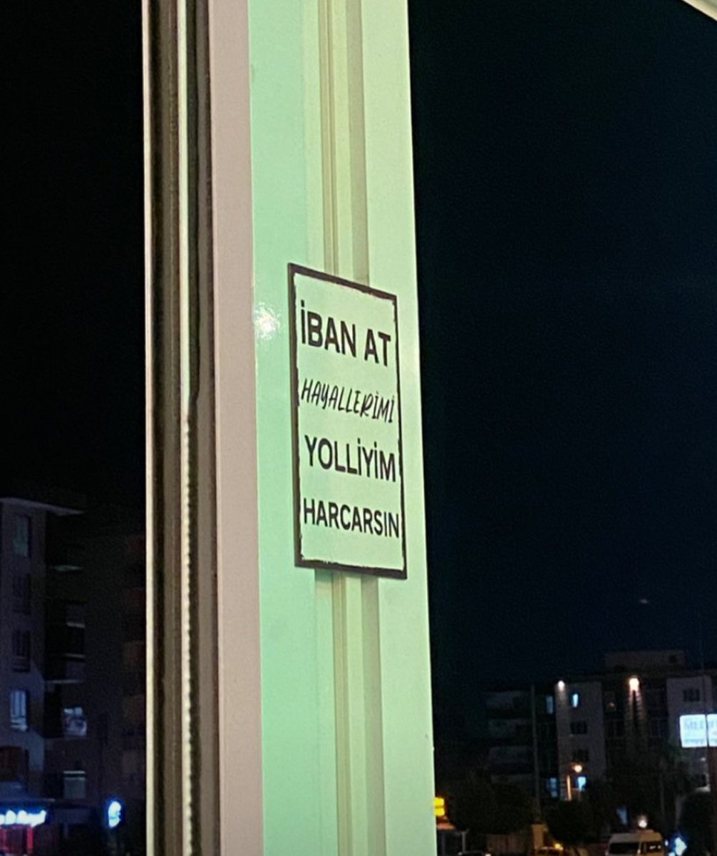 sselingedik's tweet photo. Seversin sen harcamayıı https://t.co/GiQG5tSkjx