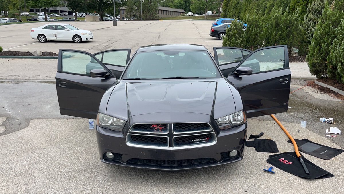 Dodge Charger⚡
-
This vehicle is used by a celebrity chauffer and was given a much needed touch up before a star studded weekend!⭐
-
📲Book Your Next Detail @ citinthedetails.com

We're open for service Mon-Sun 9AM-8PM by Appt. Only 📆