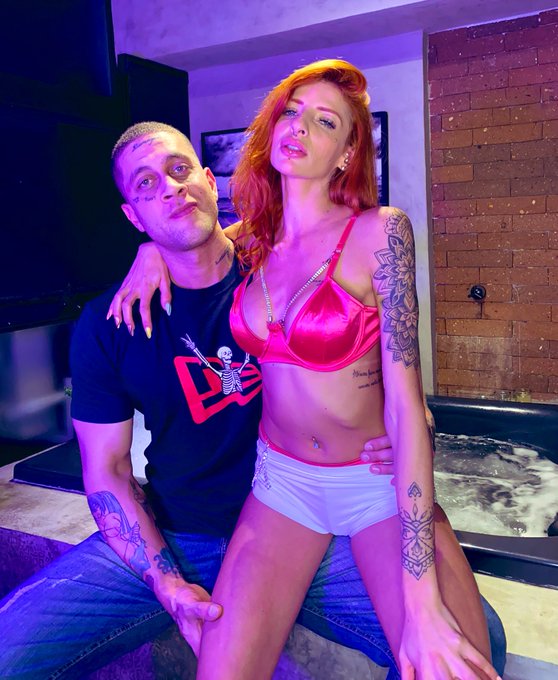 💎 Primeira cena de ANAL da @CoutineOfc 😏  ela t&aacute; indo embora do Brasil m&ecirc;s que vem, e claro que tinha<a class="tags" target="_blank" title="On Twitter" href="/?out=eyJ0eXAiOiJKV1QiLCJhbGciOiJIUzUxMiJ9.eyJpYXQiOjE3MjA2NDAyODIsImlzcyI6InR3cG9ybnN0YXJzLmNvbSIsIm5iZiI6MTcyMDY0MDI4MiwiZXhwIjoxNzUyMTc2MjgyLCJyZWRpcmVjdF91cmwiOiJodHRwczovL3R3aXR0ZXIuY29tL0NvdXRpbmVPZmMifQ.vSpg2QAx2hOxG_ZVeDTflMZyrz_GmiNYTmQiIXbod4pB2HKyTQzRgkr2PRB7ocVLO4fC0DKdgjrOWAvIBEdABA">@CoutineOfc</a>