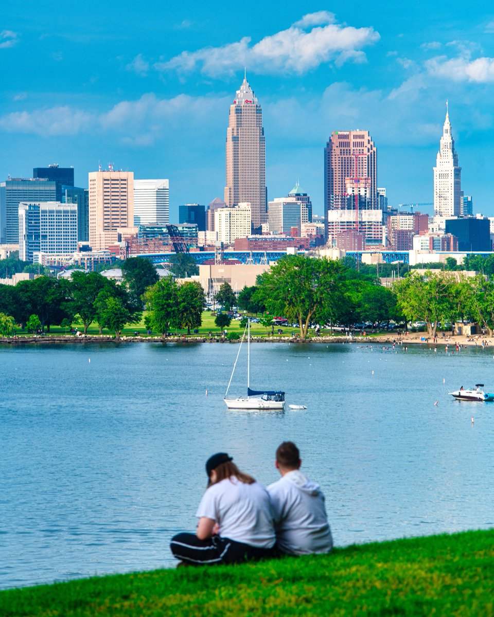 alexfarmerphoto's tweet photo. Summer in Cleveland. https://t.co/cTFmw98sTl