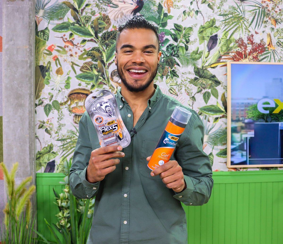 expressoshow's tweet photo. If you could master any skill, what would it be? 🤔  

You could WIN 1 of 10 MasterClass subscriptions worth R3000 to help you skill up! To enter, visit https://t.co/XE7CfU01Hg   
@bicgroup 
#BICFlex #MasterYourLook #ExpressoShow https://t.co/sdlvaTYDOJ