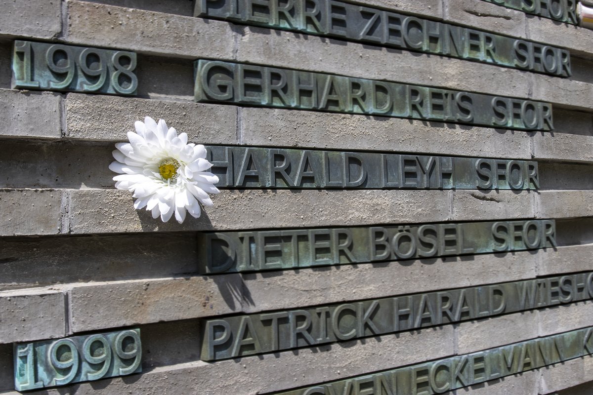 Bw_Einsatz's tweet image. Die #BundeswehrimEinsatz gedenkt heute: Hauptmann Harald Leyh. † 06.07.1998 #SFOR