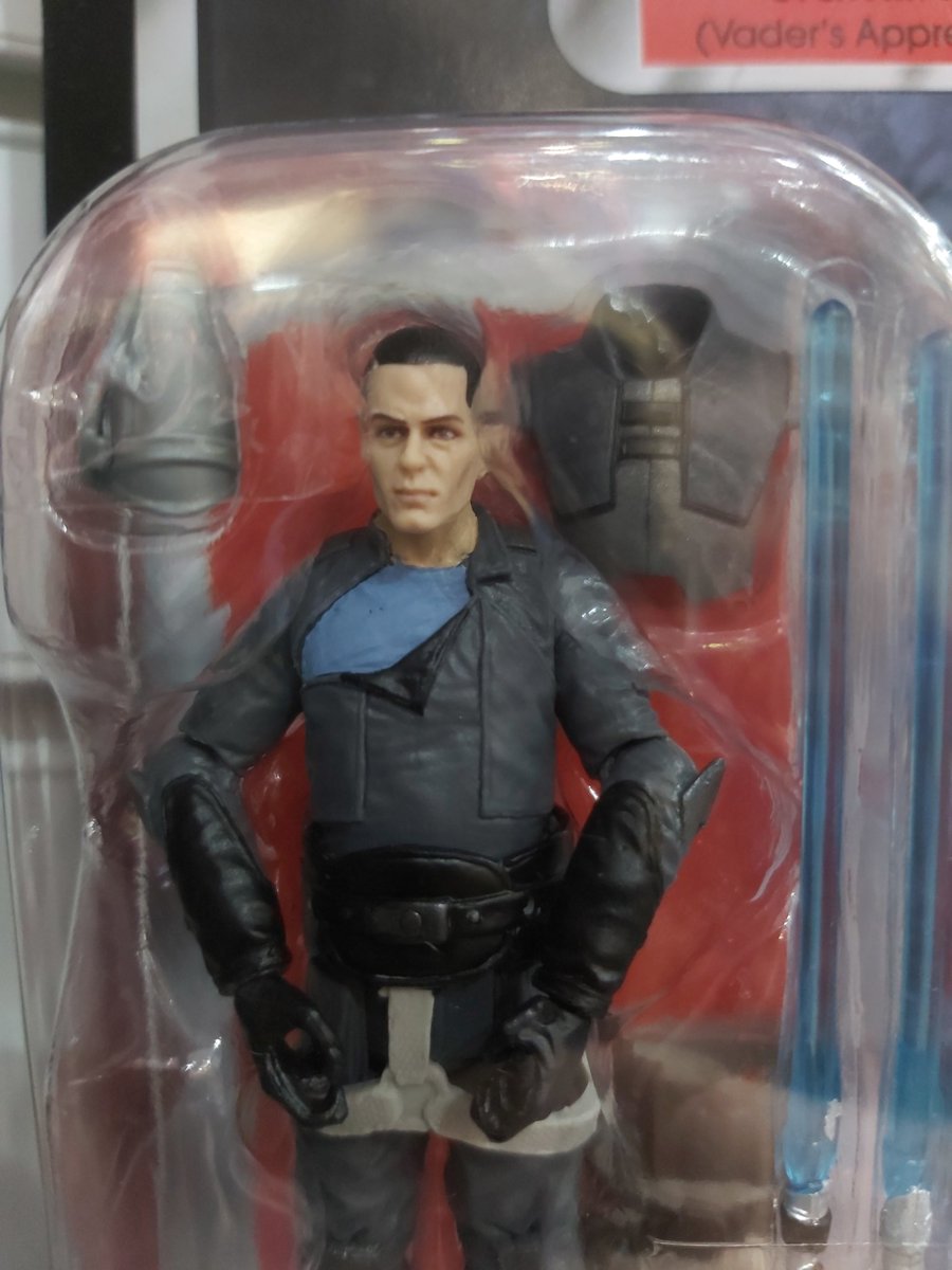 PoppunkX's tweet photo. @SamWitwer was excited to see a Starkiller figure, but not too sure on the likeness... https://t.co/7dkVTrXXB7