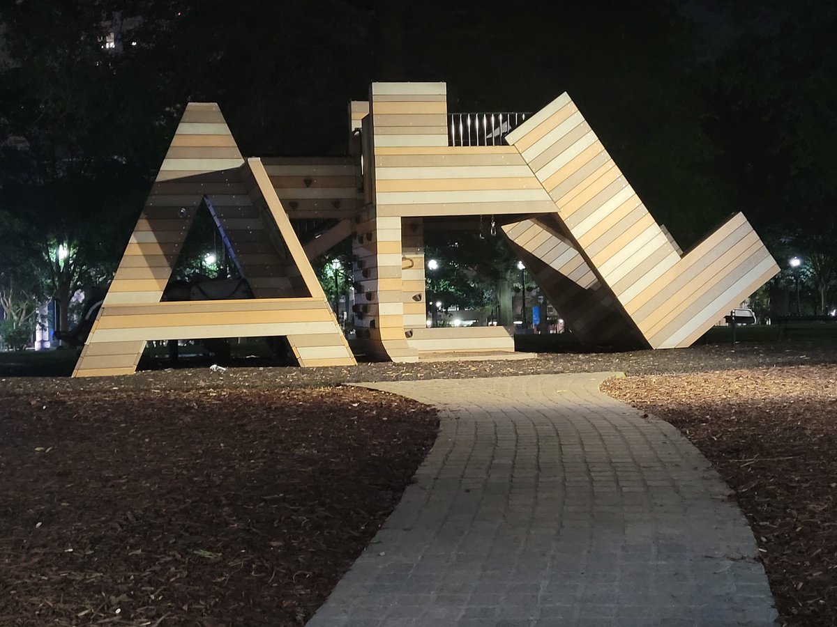 lira_moses's tweet photo. Leaving home at midnight, 18 hours of travel on a bus & in a rental car, I made it to Atlanta for my first ever visit to the ATL. Definitely more to see in the daytime, though this is a start.
P.S. @HispanicTXHSFB You bet I #RepItWednesday in the #ATL!
#Atlanta #AtlantaGeorgia https://t.co/mDjnvRzCDD