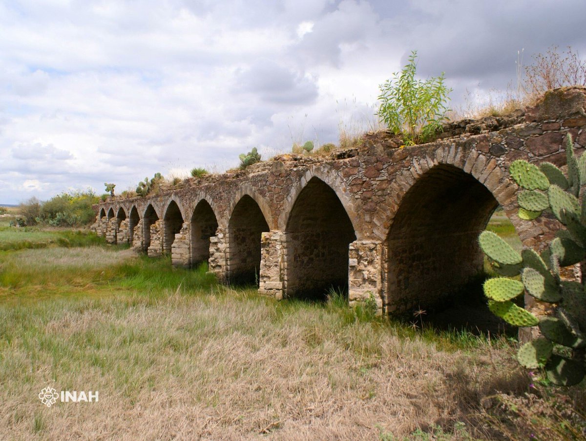 INAHmx's tweet photo. #FotodelDía | Ojuelos, un lugar emblemático del Camino Real de Tierra Adentro
Lee la descripción completa en: https://t.co/qzcCL0Af1l
📸 Ignacio Gómez Arriola
#ojuelos #jalisco #tierraadentro #foundinmexico #puente #patrimoniomexicano https://t.co/x3JgaFd6pa