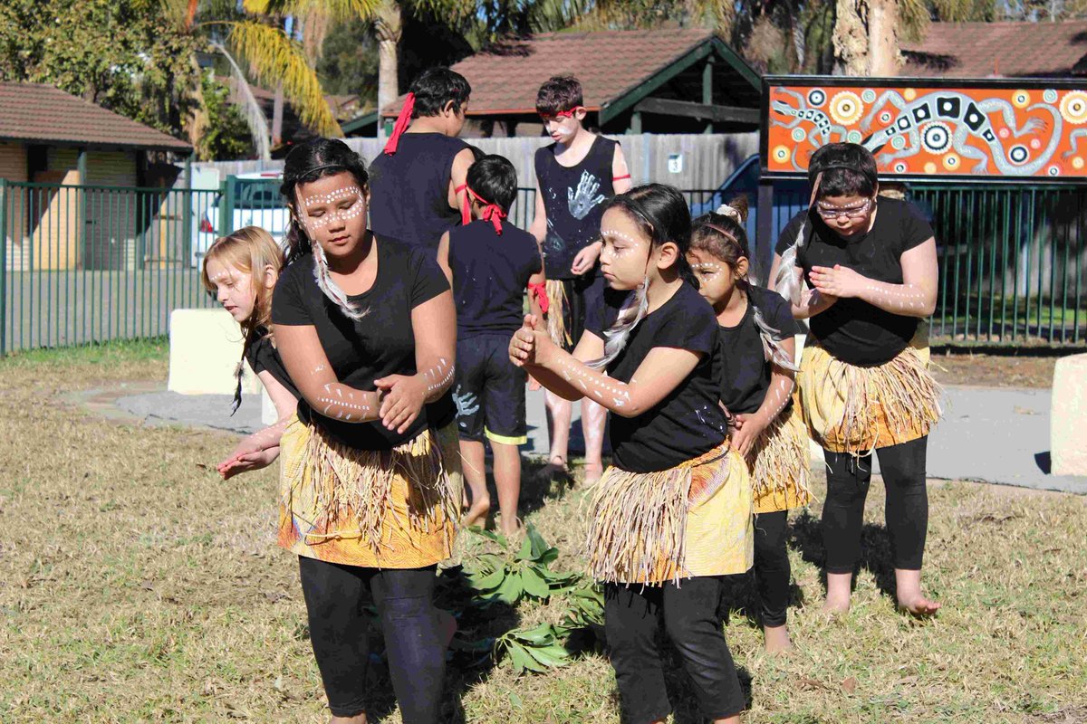 We've been working with the local community to rejuvenate Tarlington Park in Bonnyrigg and today, to mark NAIDOC Week, we gathered to celebrate and unveil these upgrades. #communityhousing #naidocweek2023 #community