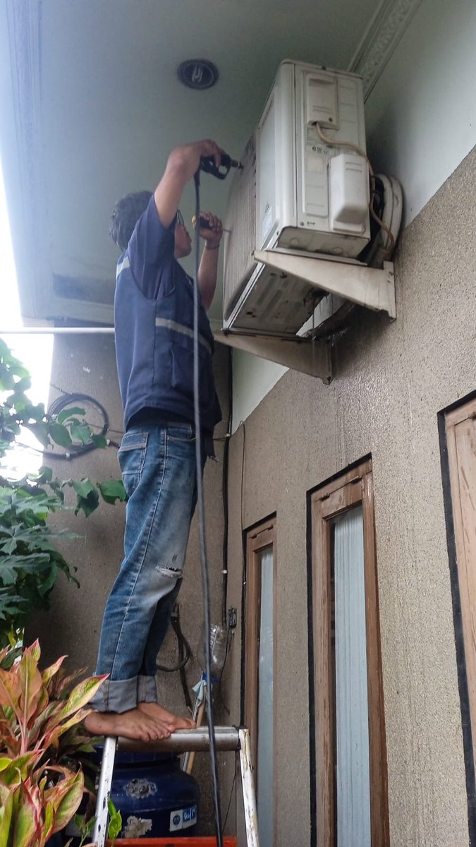 pjteknik's tweet image. Pengerjaan Cleaning AC di BJI Irigasi.

#ServiceAC
#ServisAC
#ServiceACBekasi