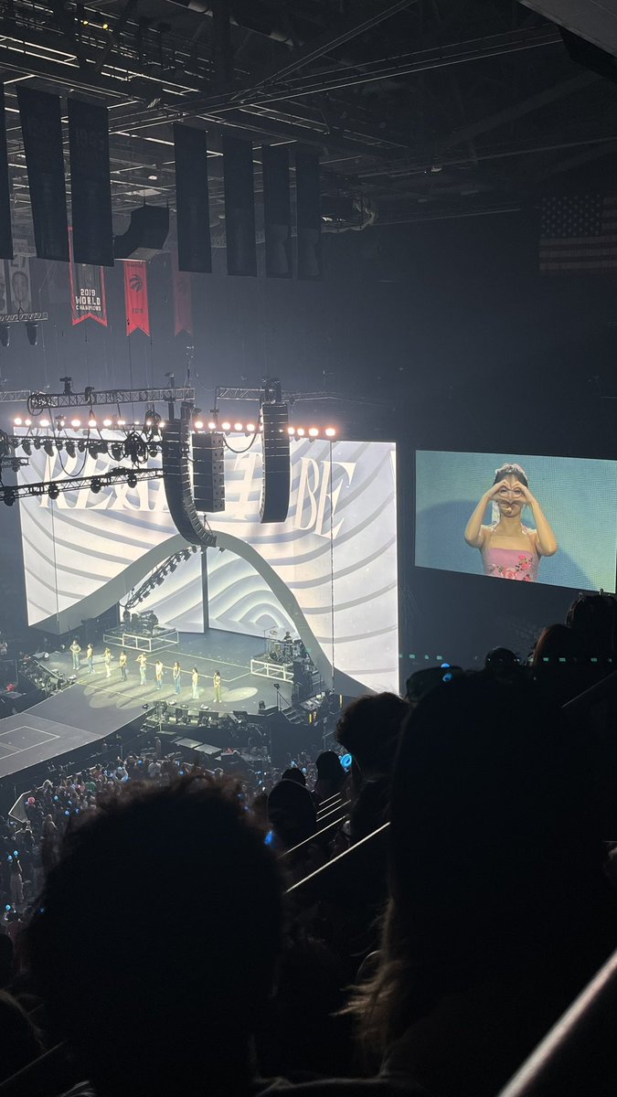 teanesssss's tweet photo. im so happy i got to see twice!!!! i even caught a little confetti despite being all the way up in the 300 😭💕 https://t.co/tPIMdVYvWM