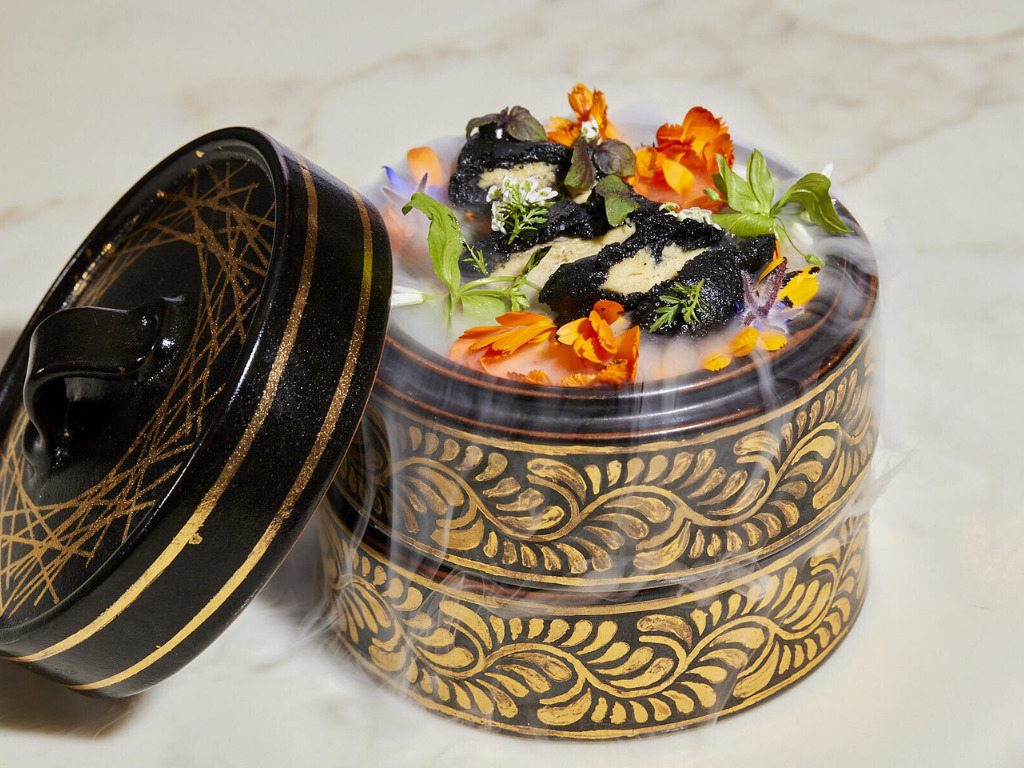 Green Queen Media tweet media