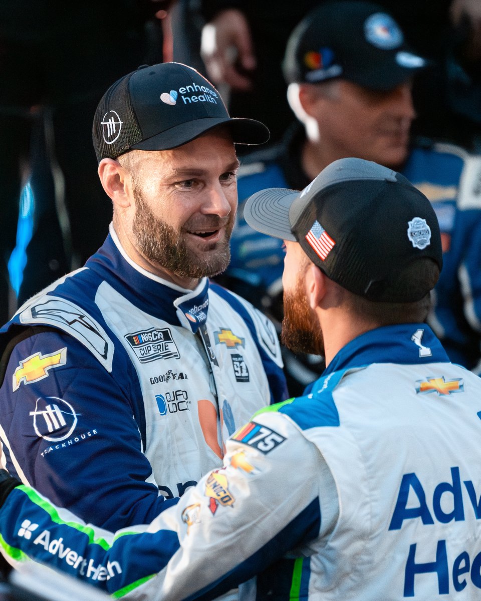 NASCAR's tweet photo. Respect between teammates. 

@shanevg97 | @RossChastain https://t.co/Vq9YY1LNXo