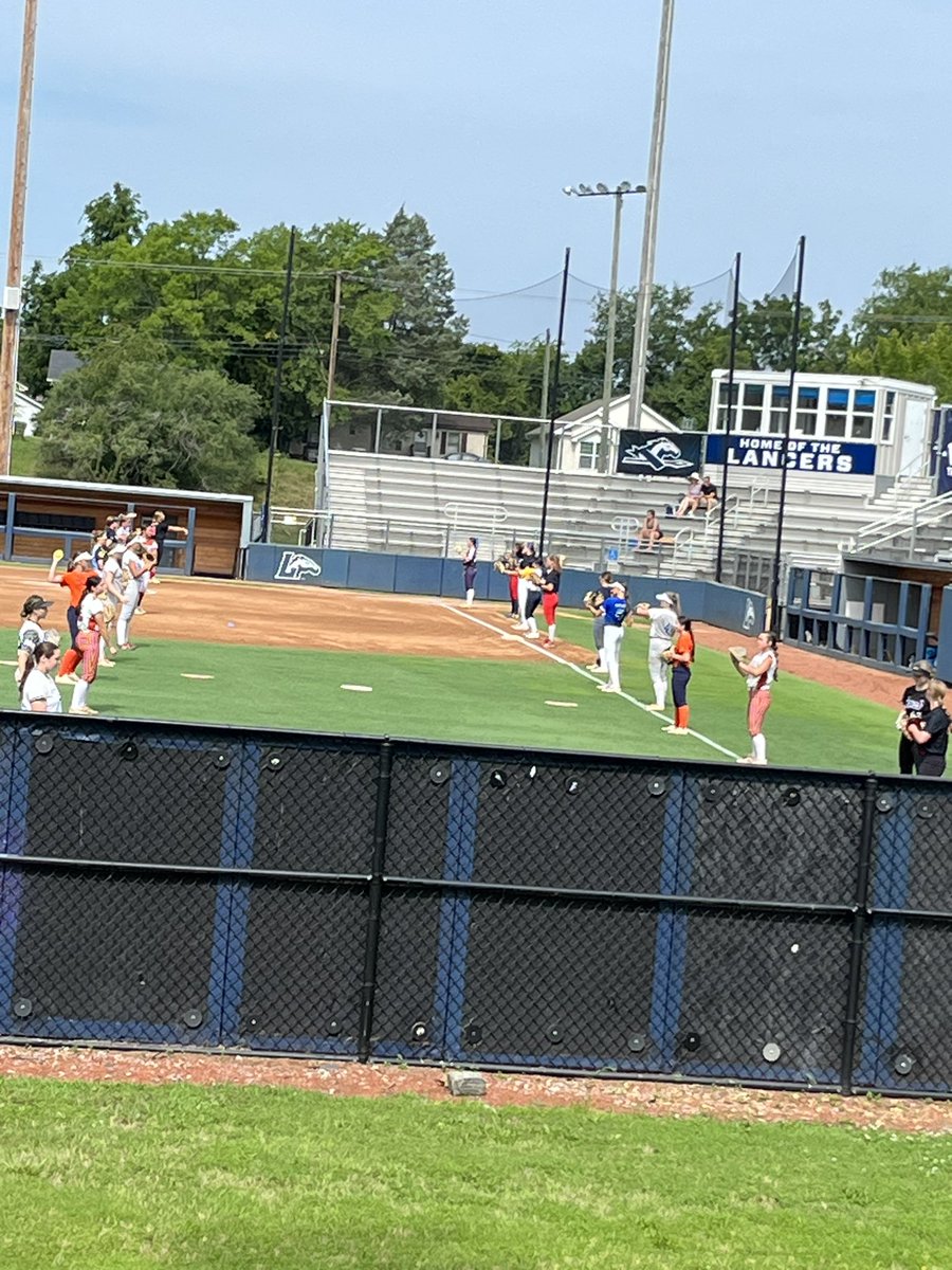 Attended @LongwoodSB pitching camp today! Thank you @DrCoachBrown5 and @JesseDreswick for the instruction!! @SoftballOchs @jackie_magill @ritalynngilman @VirginiaOCElite @meganpounsberry