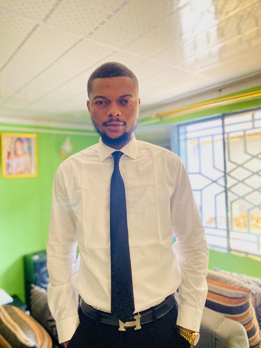 BisonhB's tweet photo. Y’a aucune dérive autoritaire lorsque il faut faire respecter l’autorité de l’État dixit #VPM_Media ✊🏽
#MukubwaH
#TiaNgaPoid💪🏽 https://t.co/0zY6aGpgPe