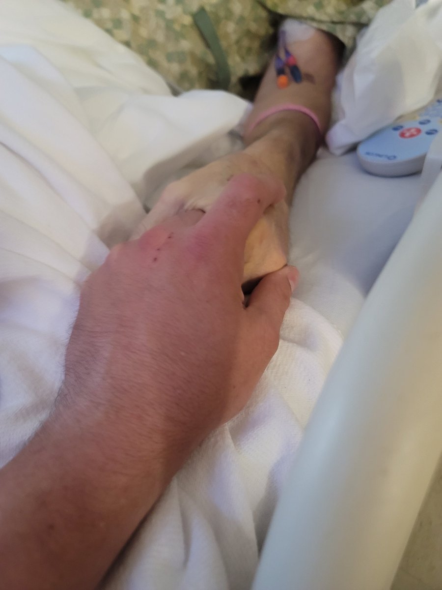 Doctor_Creasy's tweet photo. My father passed away yesterday morning. He died holding mine and my moms hands. No one is taking this well due to how sudden this was. But im as ok as i can be. https://t.co/LZhvZbbUJN