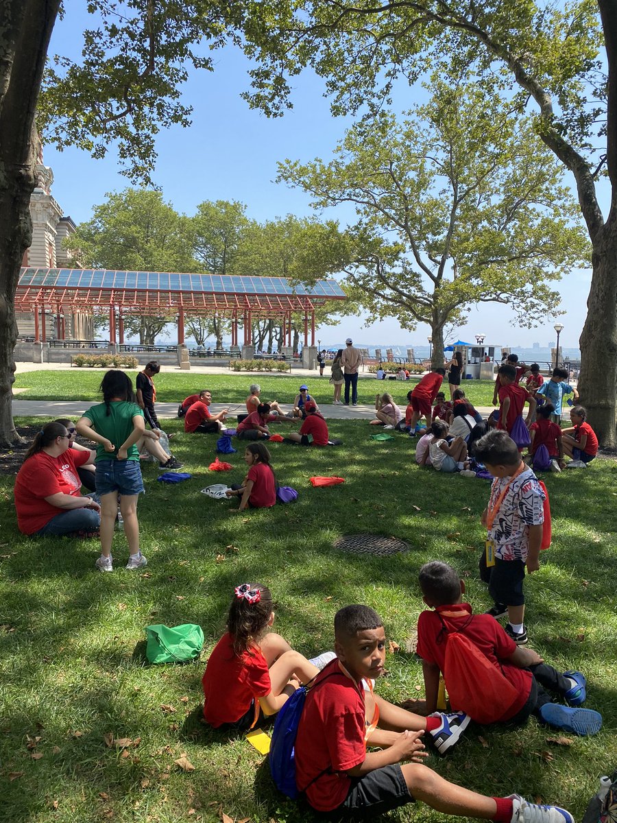 Mrs. Liz Kuser tweet media