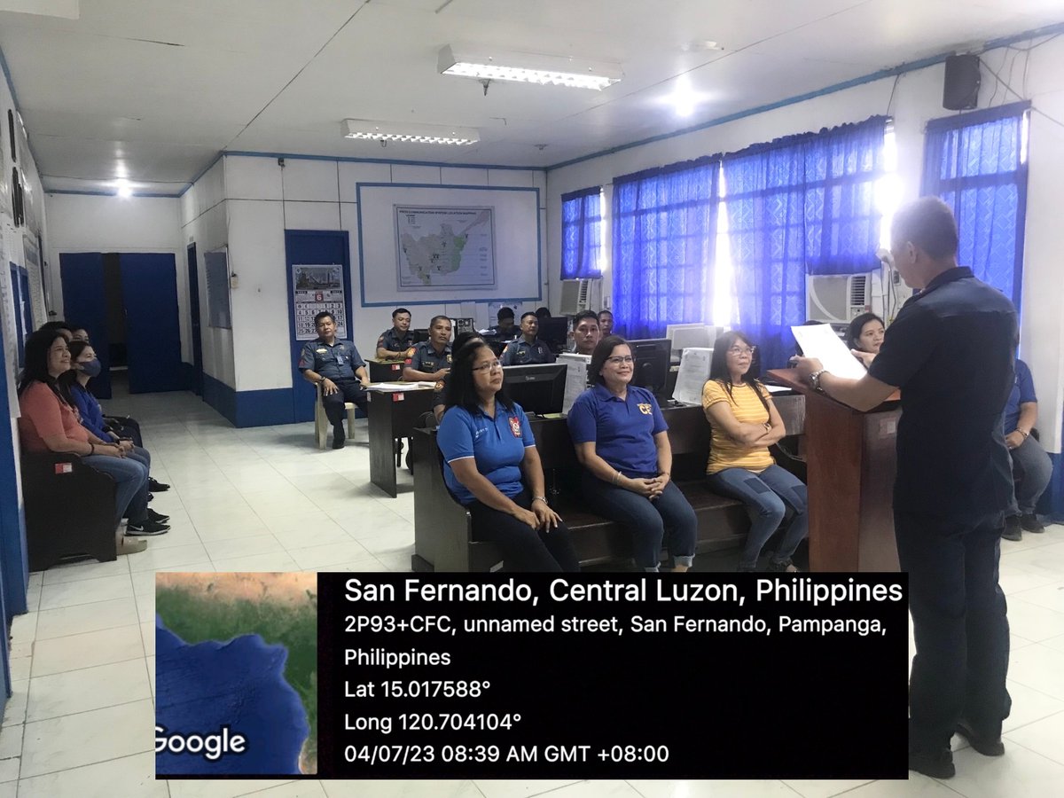 rceo3's tweet photo. “God shows His love for us in that while we are still sinners, Christ died for us.” Romans 5:8
On July 4, 2023, PCOL ROBERT H CAMPO, Chief, RCEU 3 conducted Weekly Police Information and Continuing Education (PICE) to all available personnel of this Unit.
#SerbisyongNagkakaisa https://t.co/Qt5GwbfVlo
