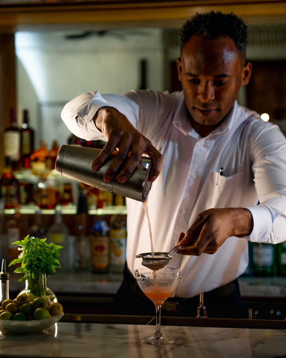 HalfMoonJamaica's tweet photo. Cheers to Lester's Bar for being recognised as the best place for cocktails outside of Kingston, #Jamaica at this year's staging of the Jamaica Observer Table Talk Food Awards!

Residents of Jamaica receive 20% off at our restaurants and bars.

#HalfMoonResort #VisitJamaica https://t.co/KAORvbvFgI