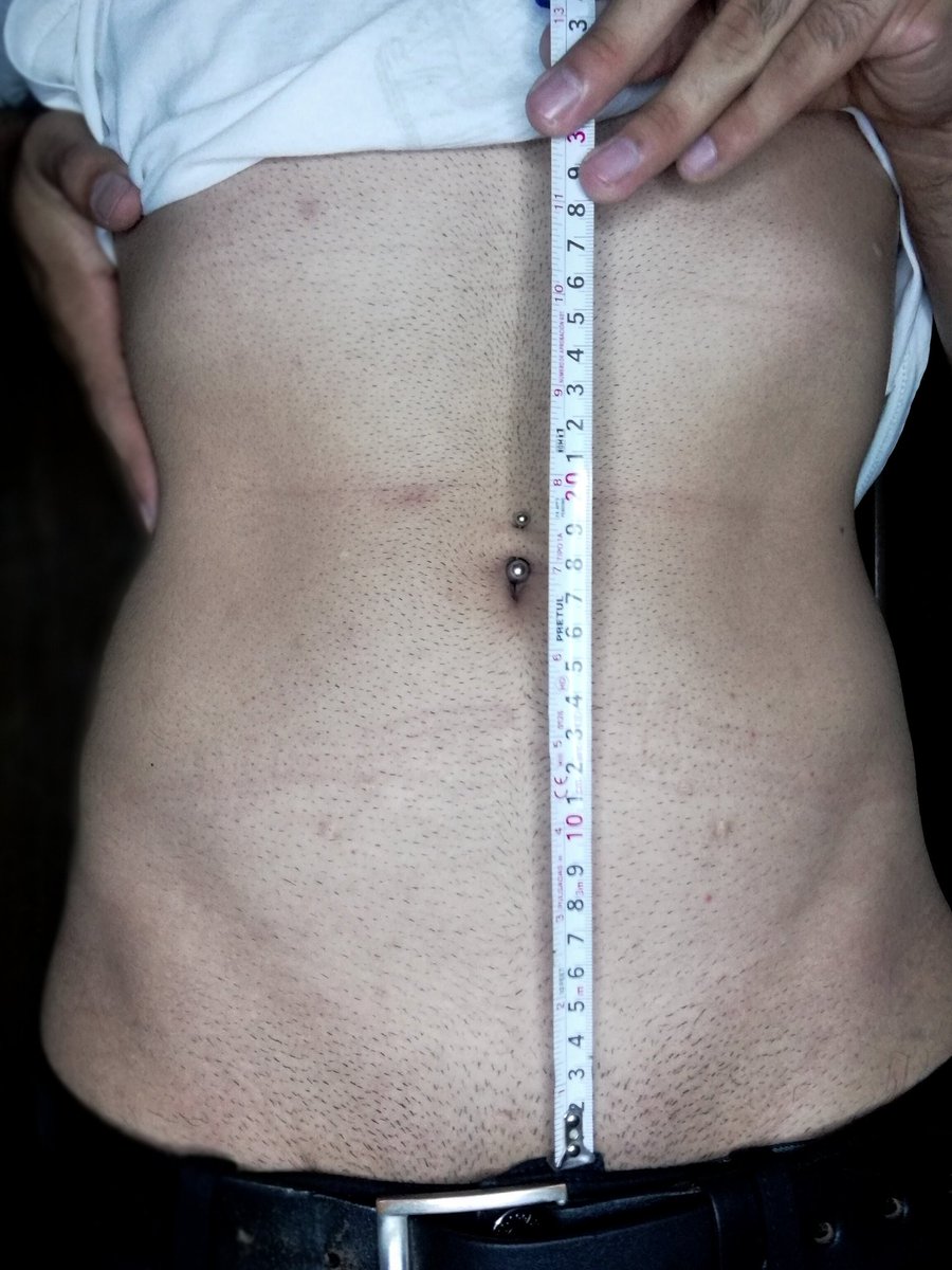 ThePiercedBelly's tweet photo. Casi 8 pulgadas en el tiro del pantalón 🤤❤️ https://t.co/wjUmyjorqE