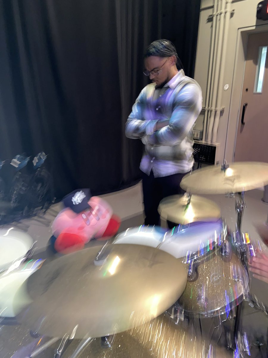 ely_ja_'s tweet photo. Kirby at the studio (he’s not allowed to drum) #kirby #recordingstudio #drummer https://t.co/Y6Nxmjqmec