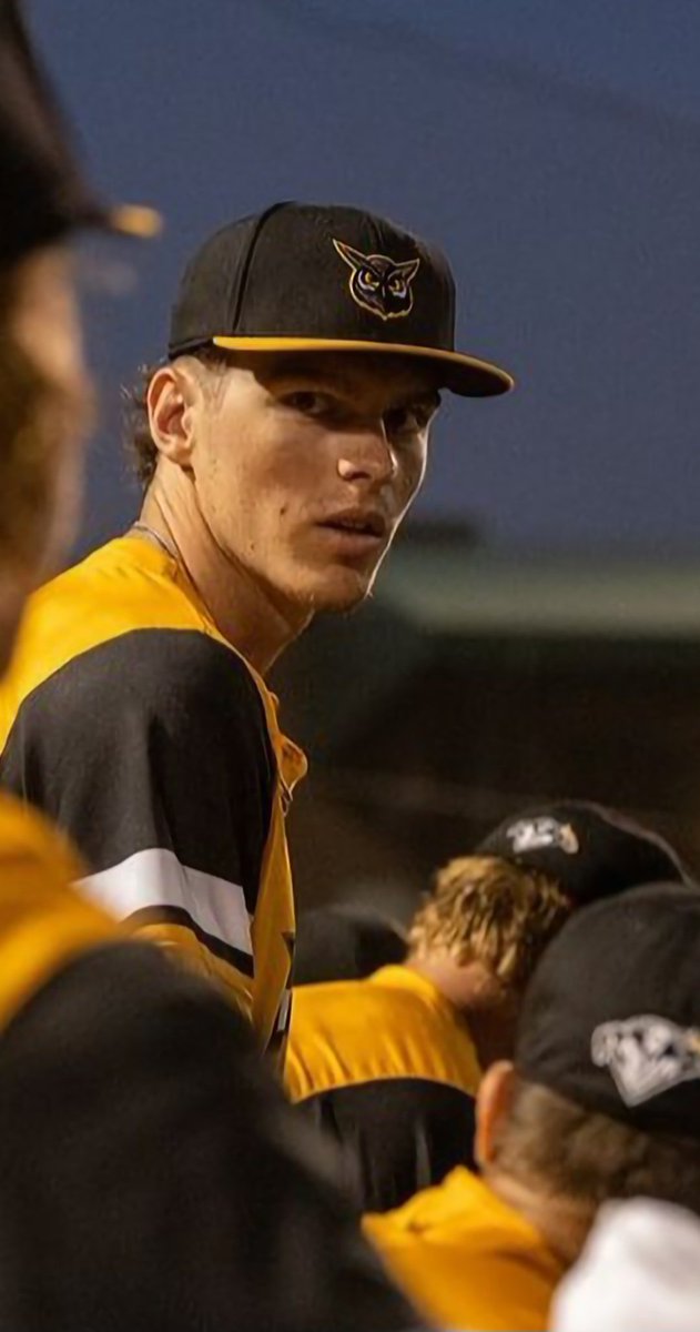 Rogers225's tweet photo. @CobyRogers13 on the bump tonight for the HOOTS 🦉 https://t.co/kROg3qFp2Q
