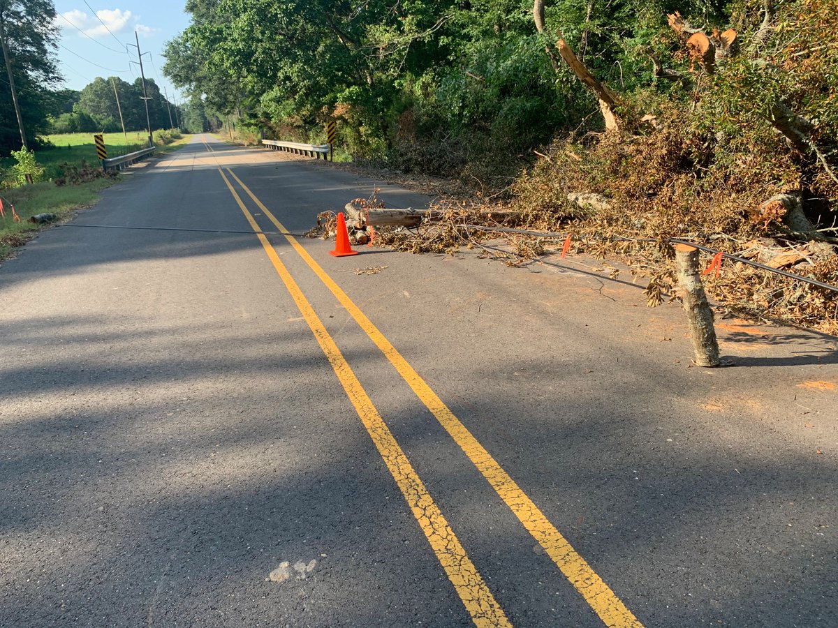 nwcomics's tweet image. After waiting almost two weeks for a technician, @ATT just told us that "if they check the line and it's working, they won't come out"
1/3