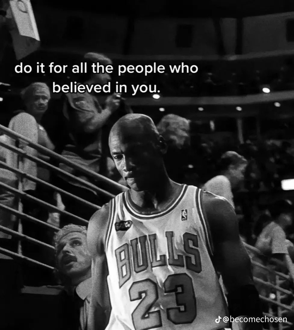 Gotta work harder …not satisfied where I’m at 🚶🏿‍♂️