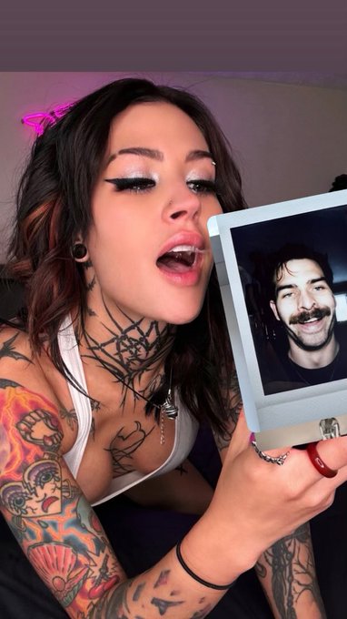 hey @FleshMechanic19 ! how cool would it be if my followers helped buy you&rsquo;re ticket out here since they<a class="tags" href="/tag/fleshmechanic19">@fleshmechanic19</a>