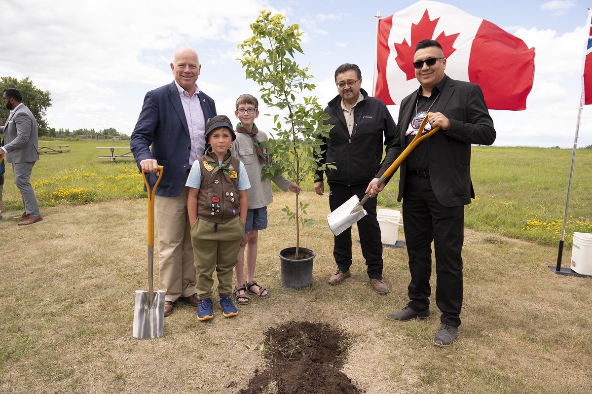MinGregNesbitt's tweet photo. Myself, along side federal MP @TerryDuguid announced Manitoba’s commitment to plant an additional 1 million trees a year as part of the Two Billion Trees program. These trees will build healthy forest ecosystems, clean our air and create more green jobs throughout the province! https://t.co/j6b4ujv9a8