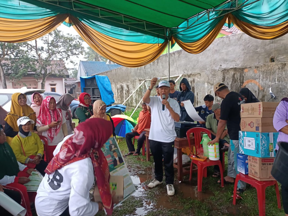 bang_azwan's tweet photo. Tetap semangat bersama para keluarga besar di kecamatan Sumberejo
#Azuwansyah
#Lampung
#Tanggamus
@lampunggehh
#TrendingNow https://t.co/PgBEeDdo0h