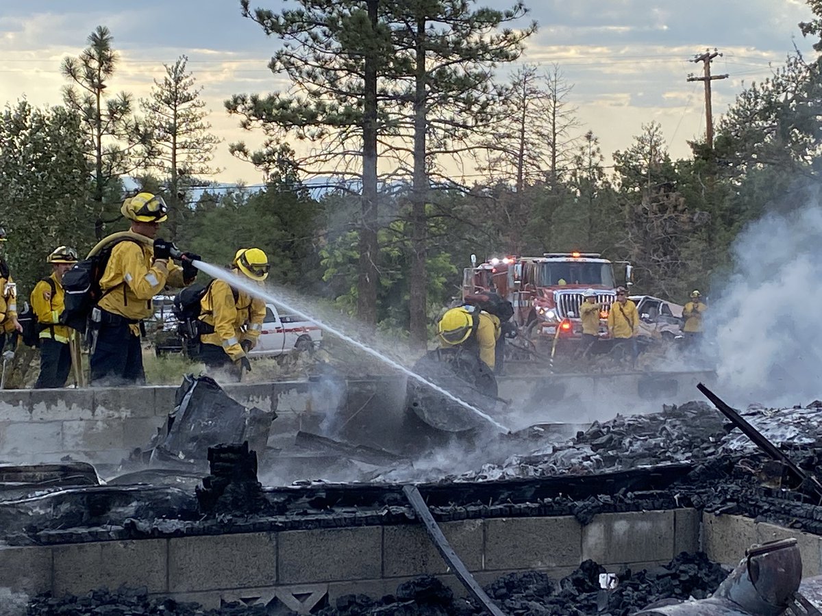 CALFIRESKU's tweet photo. #MartinFire-(Update)The forward rate of spread has been stopped. Crews will remain on  scene roughly 3 hours  to heavy mop up..
The cause remains under investigation.#CALFIRESKU2023 https://t.co/fiKqP3lXgr