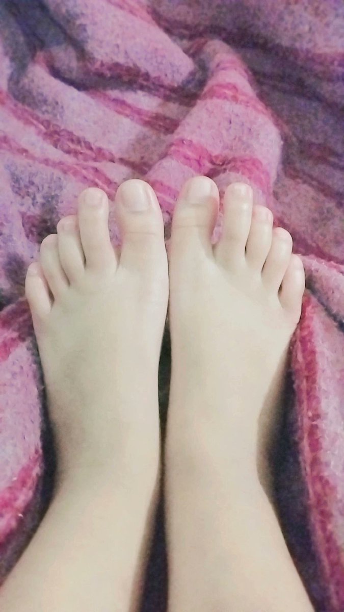 pinkbijuz's tweet photo. pezinho 34 prontinho para esmagar suas bolas medíocres ^^ 
#ballbusting #smallpenishumilation #sph #cbt
#paupequeno #findom #paypig #paypiggie #feet #fetish #ballbusting #ballkicking #bdsm  #onlyfans #buymeacofee #podolatria #podolatriabrasil #footjob #packpezinhos https://t.co/gi5DgPQW4A