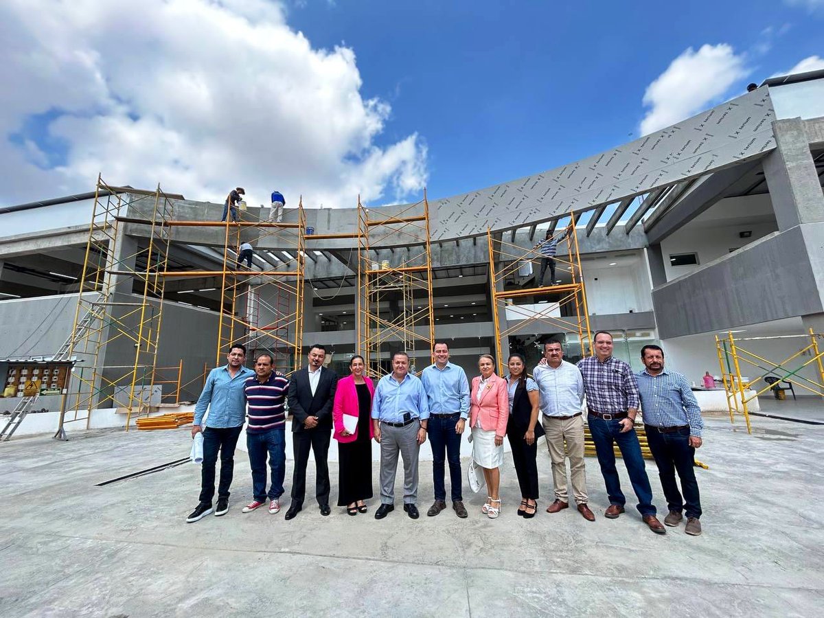 ilichglz's tweet photo. Conquistas sindicales para el @SNTE47Jalisco. 👊🏼
Próximamente tendremos la apertura de la 4ª clínica de #UNIMEF de @ipejalgob. 🏥
Gracias a este logro, miles de agremiados se verán beneficiados y tendrán mejoras en la atención médica. 👏🏼 https://t.co/iIoSsp590I