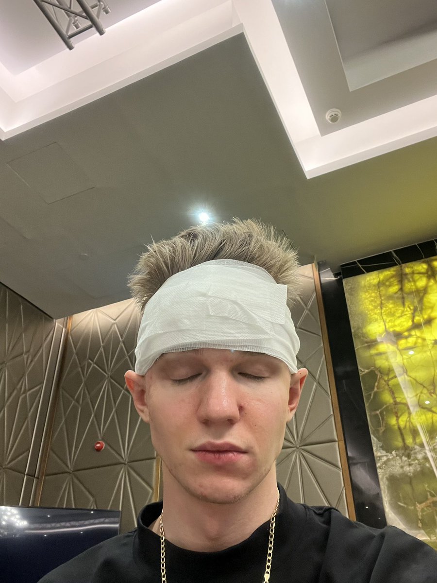 Setty2k_'s tweet photo. I’m good now, thank you everyone for the nice messages ty everyone who helped me @Amosfn_ @ElyxxM @MiksonFN too many to @ 🥰❤️ https://t.co/LSwBBW7J0C