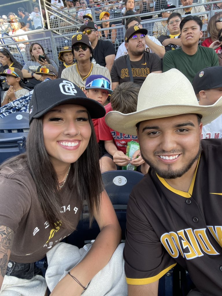 AllexisEnos's tweet photo. #bringthegold https://t.co/FH1I33LQCi