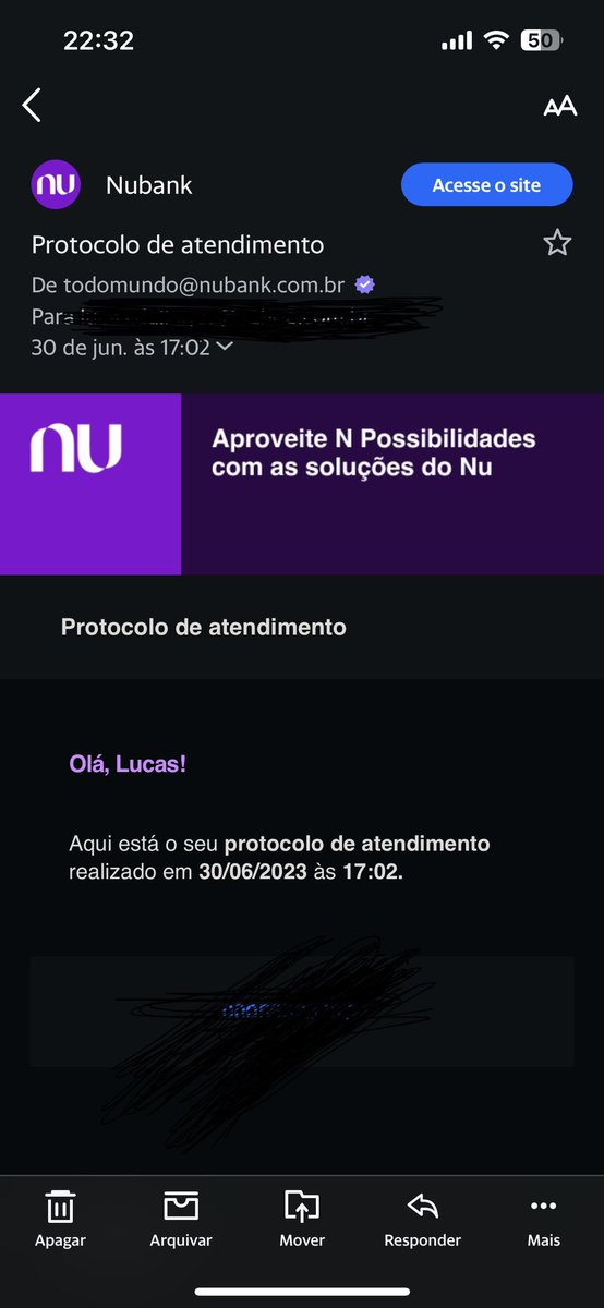 BaconsNation's tweet photo. enfim, uma das coisas que me fez cair no golpe era o e-mail que me mandaram com o protocolo era igual um e-mail oficial (esquerda golpe/direita oficial) https://t.co/XSMXWodsAj