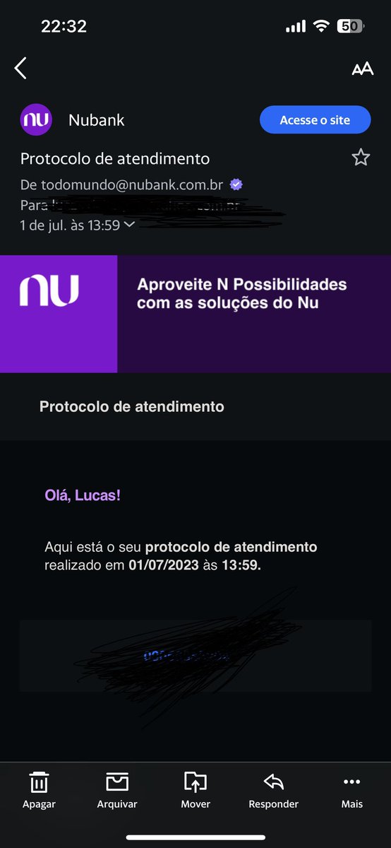 BaconsNation's tweet photo. enfim, uma das coisas que me fez cair no golpe era o e-mail que me mandaram com o protocolo era igual um e-mail oficial (esquerda golpe/direita oficial) https://t.co/XSMXWodsAj