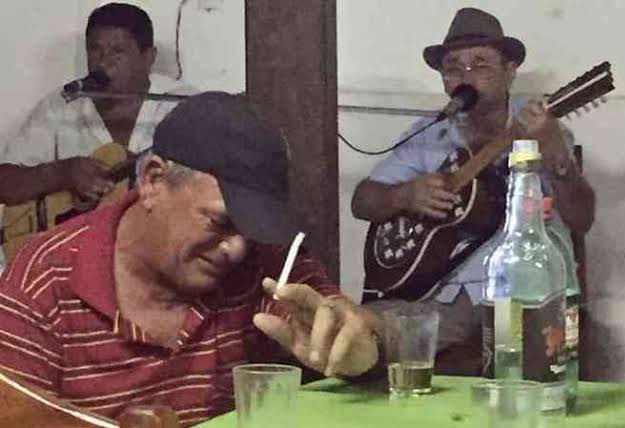 Katiucha's tweet image. O foda é que eu amo o Twitter