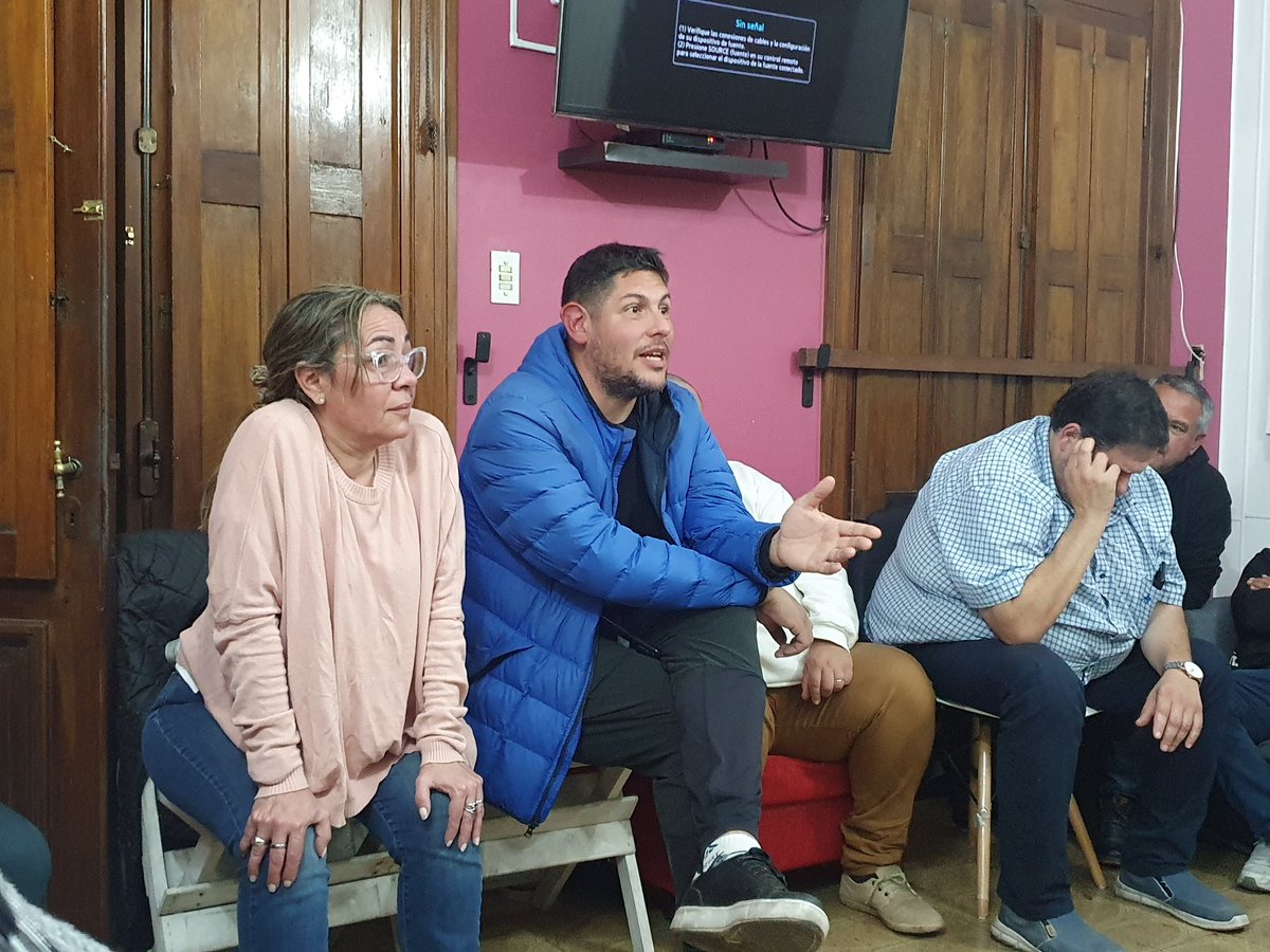 UPFAlteBrown's tweet photo. Además, se planificó el lanzamiento de la lista para este viernes 7 de julio a las 18.30 en la Sociedad de Fomento Villa Calzada de #RafaelCalzada.
#Juntos con las #BasesPeronistas #HagamosElCambioDeNuestrasVidas 💪
#UPF #UnionPopularFederal #AlmiranteBrown #UPFAlmiranteBrown https://t.co/ZLgt2n8mXI