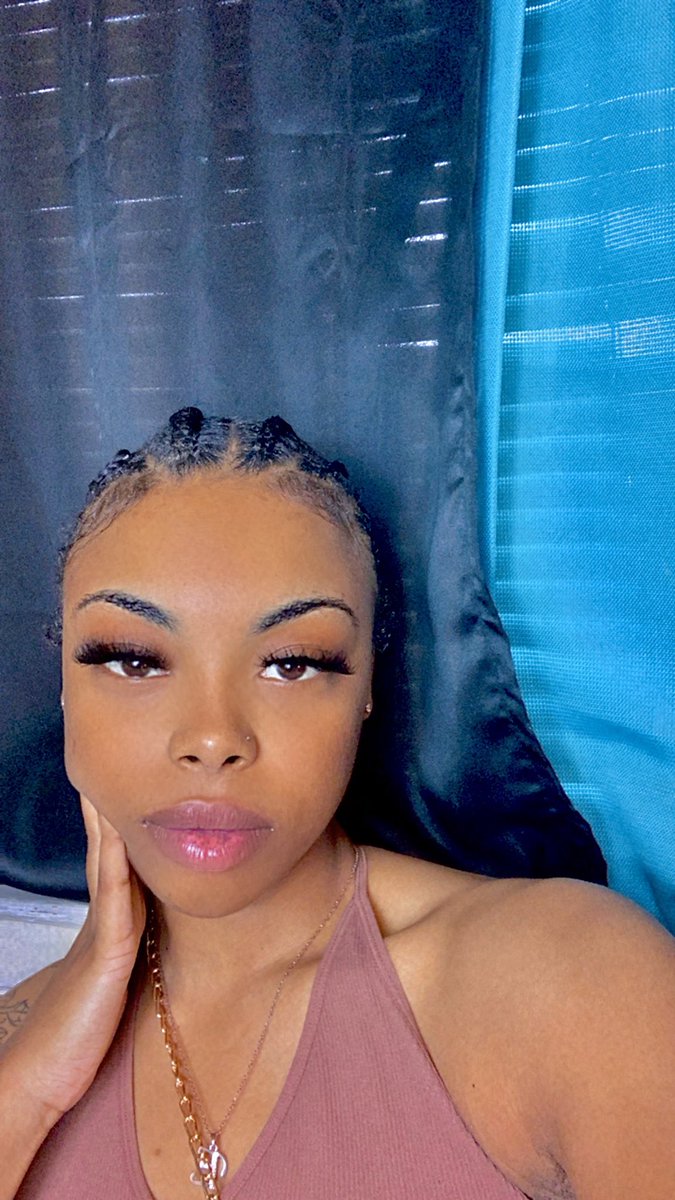 ChanteeeM's tweet image. 🩷😩