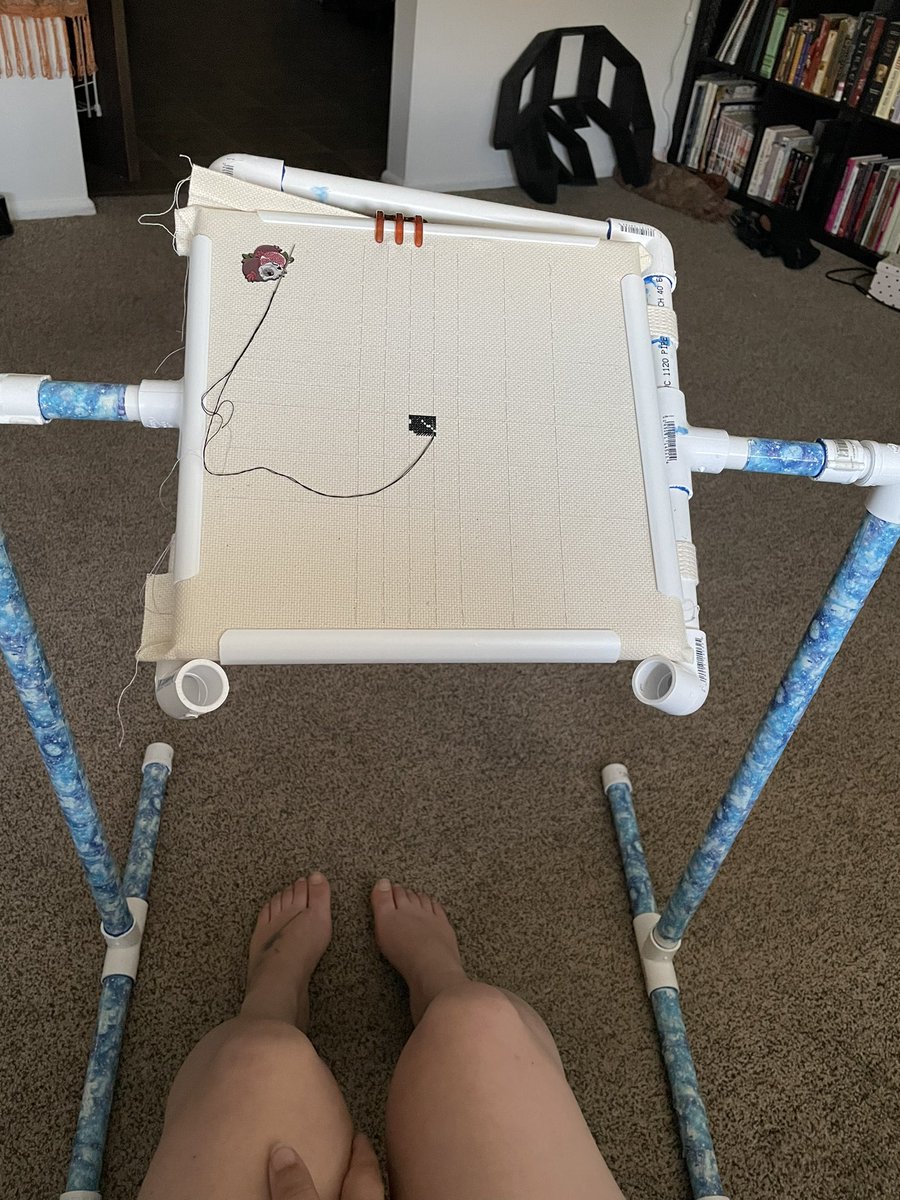 SecondhandDead's tweet image. #WIPItRealGood I finally have space to use the stand I made (which can rotate!) 🤗