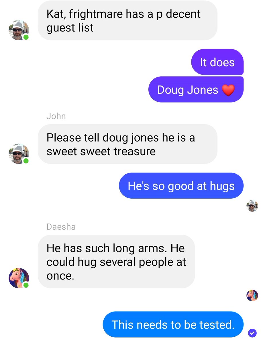 Kat_AC's tweet photo. @actordougjones My friends and I were talking about Frightmare in the falls and now its got me wondering, how many people can you hug at once? https://t.co/iWA5jOONDe
