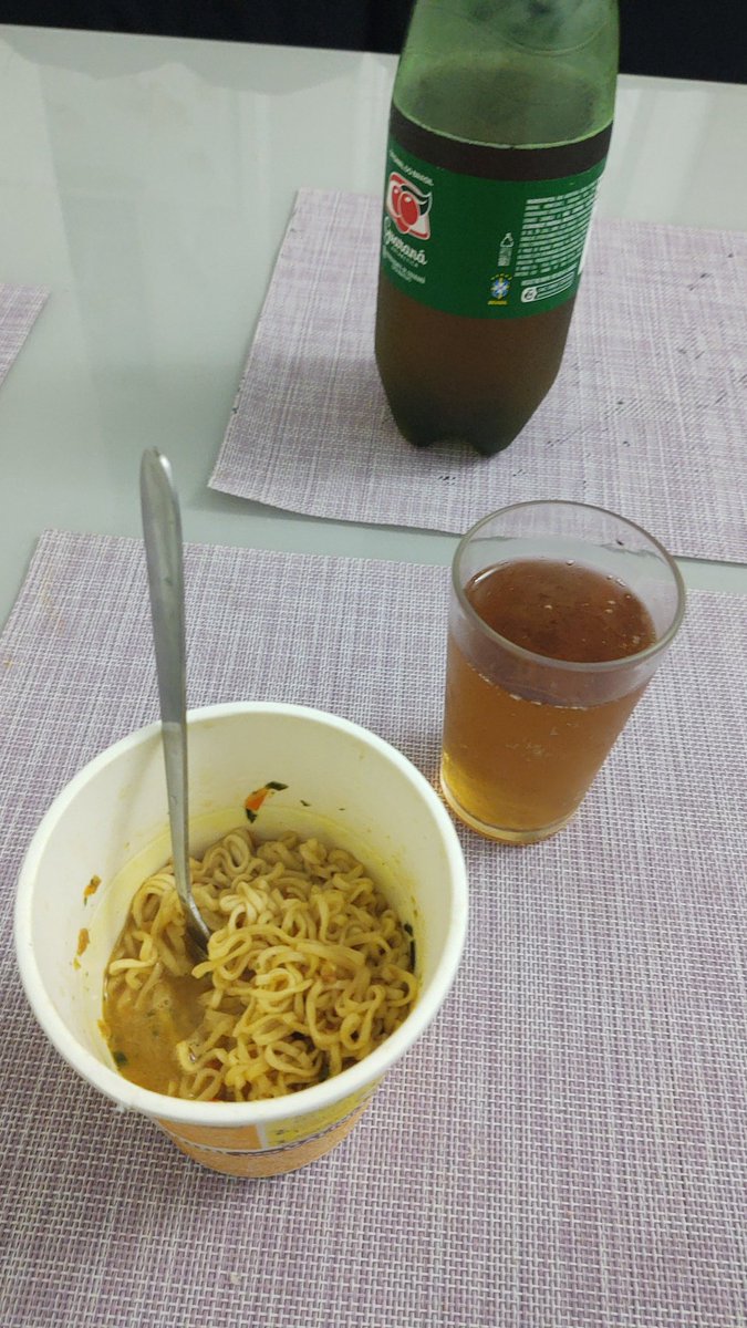 xiaojjuni's tweet image. #jantatwt #refeicao
dia raro onde comi 3 refeições