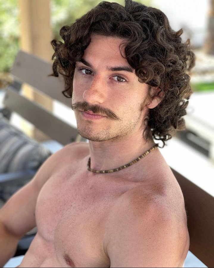 KING0LD's tweet photo. O tal do rei dos piratas e pá https://t.co/j1lfHu2oOF