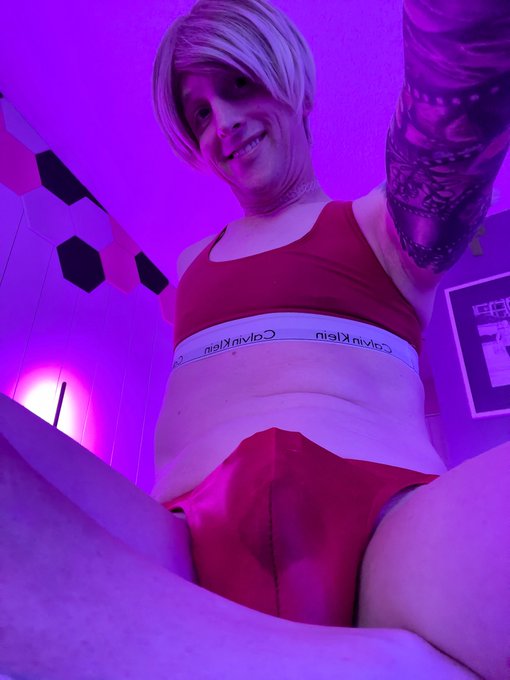 Goodnight 😘  #sissychastity #sissyplugged #sissygurl #sissy #sissyforcock #sissyforpegging #sissyformen<a href="/tag/sissychastity"class="tags">#sissychastity</a><a href="/tag/sissyplugged"class="tags">#sissyplugged</a><a href="/tag/sissygurl"class="tags">#sissygurl</a><a href="/tag/humpday"class="tags"><span>#humpday</span></a><a href="/tag/sissy"class="tags"><span>#sissy</span></a><a href="/tag/humpdayhappiness"class="tags"><span>#humpdayhappiness</span></a><a href="/tag/sissyass"class="tags"><span>#sissyass</span></a><a href="/tag/sissybulge"class="tags"><span>#sissybulge</span></a>