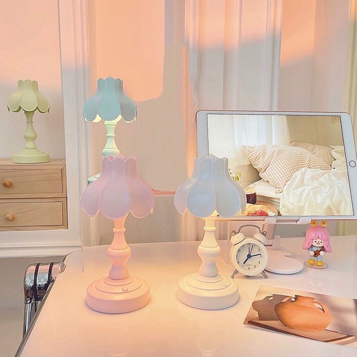 Rienir321's tweet photo. Lampu tidur aesthetic 

Link: https://t.co/nEUsnwO0UA https://t.co/UtjwAZAu0k