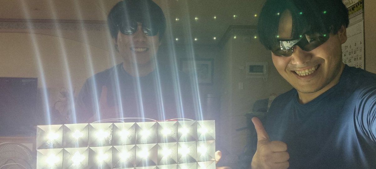 ChrisDaAsian's tweet image. I saw the light

Big thanks to my friend Giorgio for helping me out with the lightbox set up