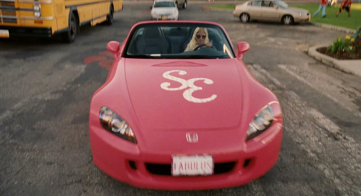 notgwendalupe's tweet photo. me arriving to the Barbie premiere https://t.co/mCErvfYrWq