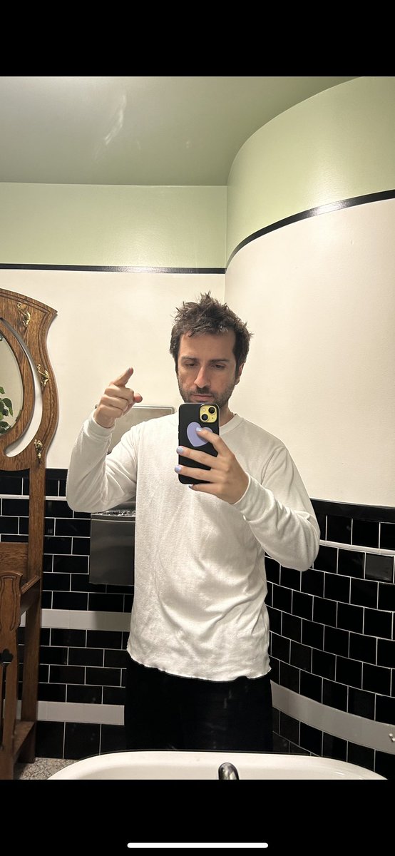 Petro AP tweet media