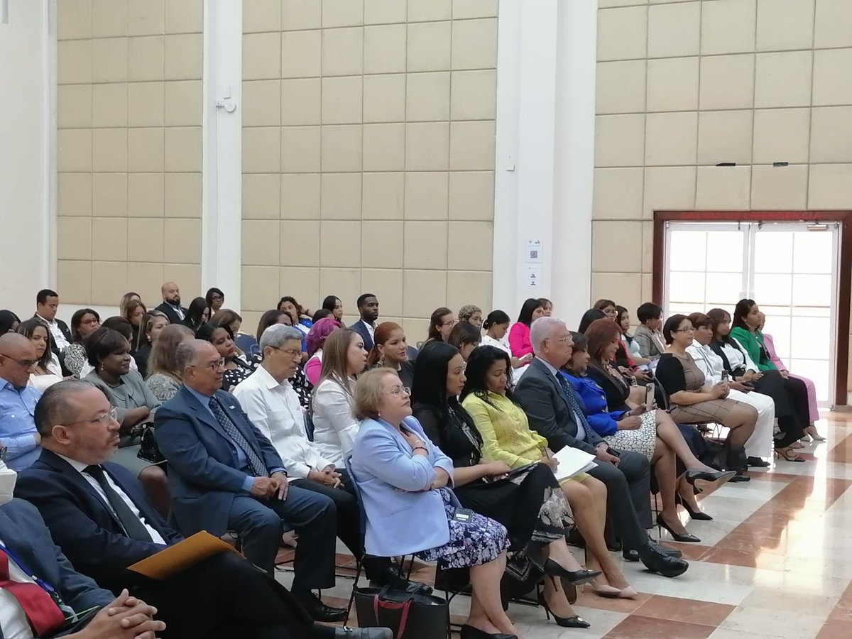 JCIPOP's tweet image. Nuestra PL Stephanie Grullón participó del Panel: "Rol de las Mujeres en la Diplomacia en el Siglo 21", evento estuvo coordinando por @INESDYC_RD , Fundación Princesas del Siglo 21 y la Fudacion Mujeres Empresarias (FEM).

¡Agradecemos la invitación!

#JCIPOP #JCIRD #Diolomacia
