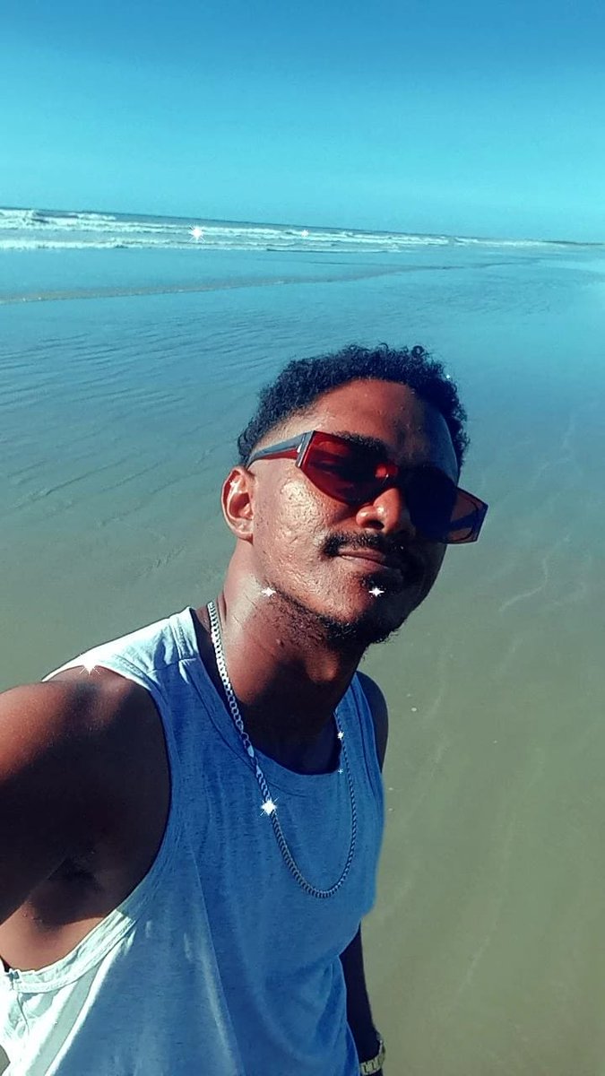 MatteusMller_1's tweet photo. Saudade dessa praia 🌊 https://t.co/Kgt7vEJdEp