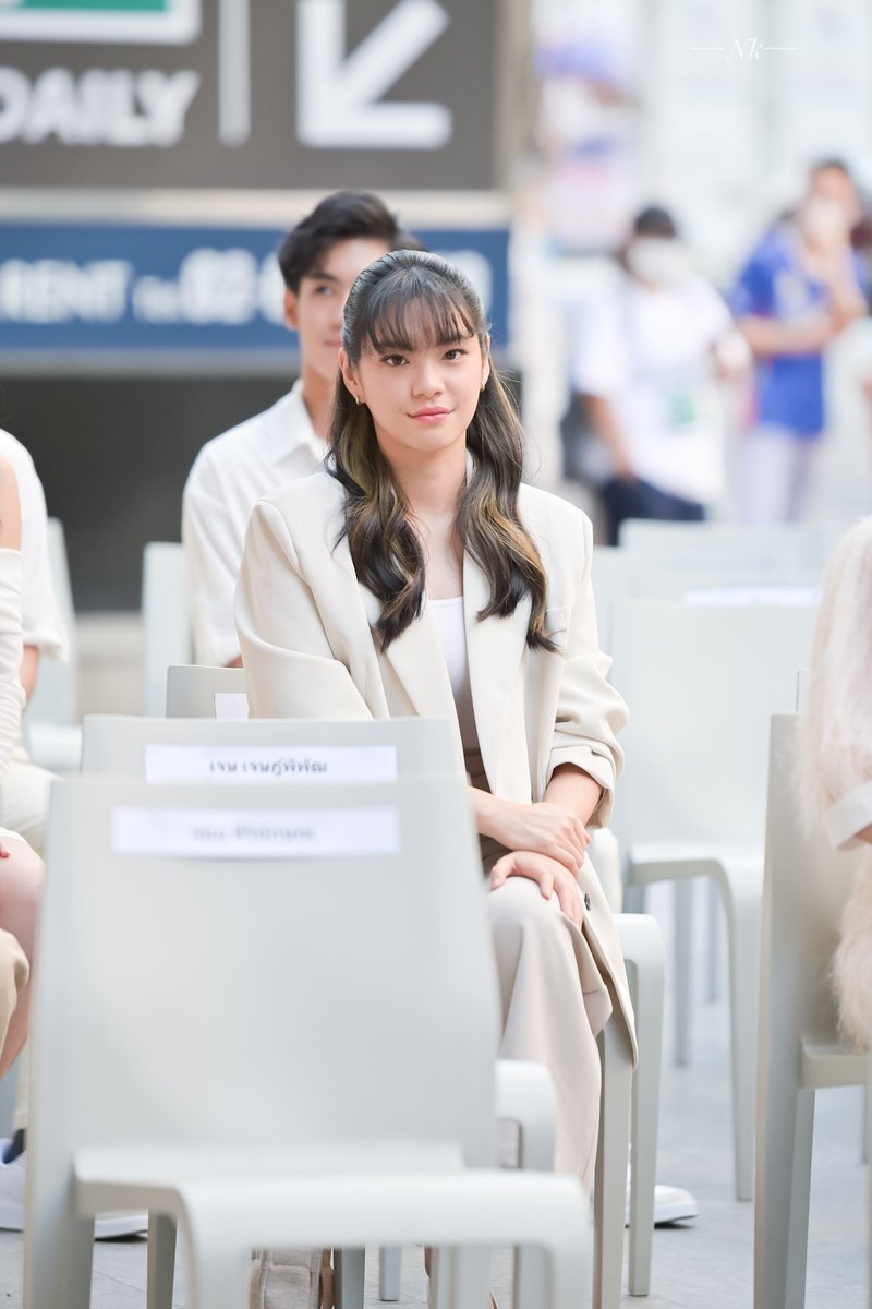 สีผมใหม่ต้อนรับซีรี่น์แน่เลยย~☺☺☺

Cherprang ClubFriday

#บวงสรวงรักเธอไม่มีวันตาย
#CherprangAreekul